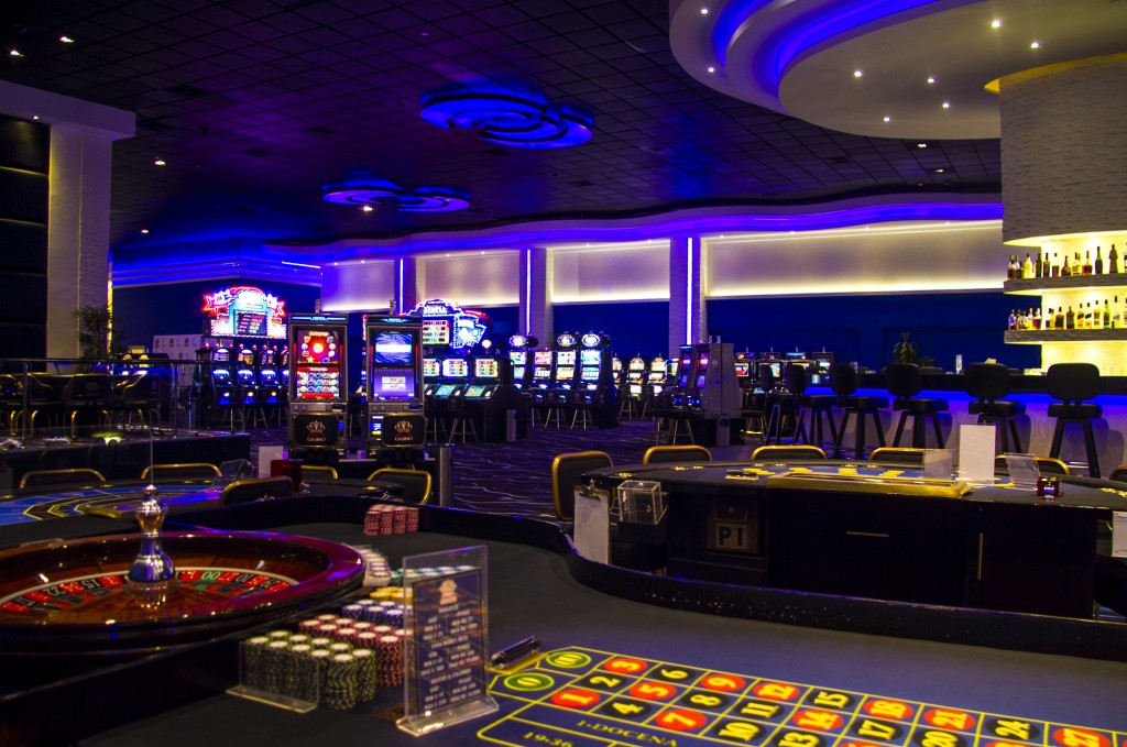 Excursions Punta Cana présente Avalon casino poker club